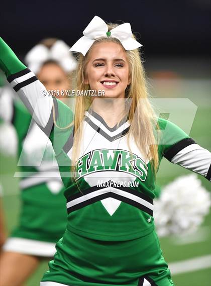 Thumbnail 3 in Iowa Park vs. Pleasant Grove (UIL 4A Division 2 Semifinal) photogallery.