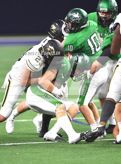 Thumbnail 1 in Iowa Park vs. Pleasant Grove (UIL 4A Division 2 Semifinal) photogallery.