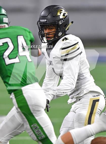Thumbnail 1 in Iowa Park vs. Pleasant Grove (UIL 4A Division 2 Semifinal) photogallery.