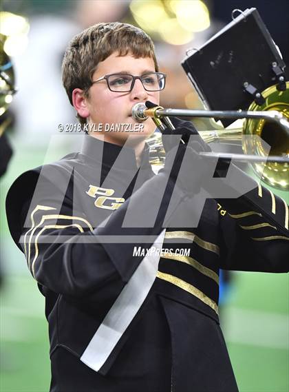 Thumbnail 3 in Iowa Park vs. Pleasant Grove (UIL 4A Division 2 Semifinal) photogallery.