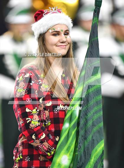 Thumbnail 3 in Iowa Park vs. Pleasant Grove (UIL 4A Division 2 Semifinal) photogallery.