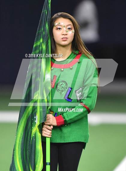 Thumbnail 3 in Iowa Park vs. Pleasant Grove (UIL 4A Division 2 Semifinal) photogallery.