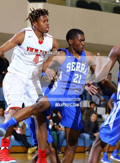 Thumbnail 3 in View Park vs. Serra (MLK Day Showdown) photogallery.