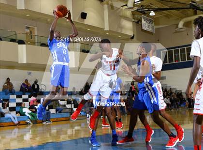 Thumbnail 2 in View Park vs. Serra (MLK Day Showdown) photogallery.