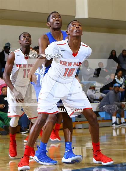 Thumbnail 3 in View Park vs. Serra (MLK Day Showdown) photogallery.