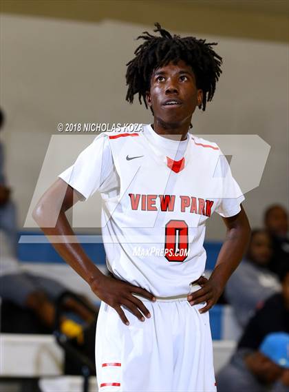 Thumbnail 2 in View Park vs. Serra (MLK Day Showdown) photogallery.
