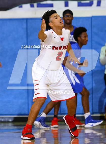 Thumbnail 1 in View Park vs. Serra (MLK Day Showdown) photogallery.