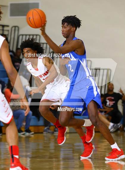 Thumbnail 1 in View Park vs. Serra (MLK Day Showdown) photogallery.