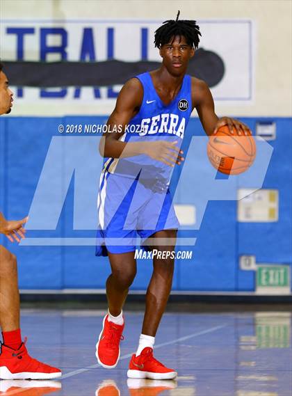 Thumbnail 2 in View Park vs. Serra (MLK Day Showdown) photogallery.