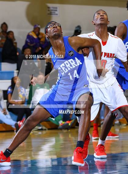 Thumbnail 2 in View Park vs. Serra (MLK Day Showdown) photogallery.