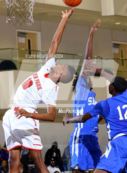 Thumbnail 1 in View Park vs. Serra (MLK Day Showdown) photogallery.