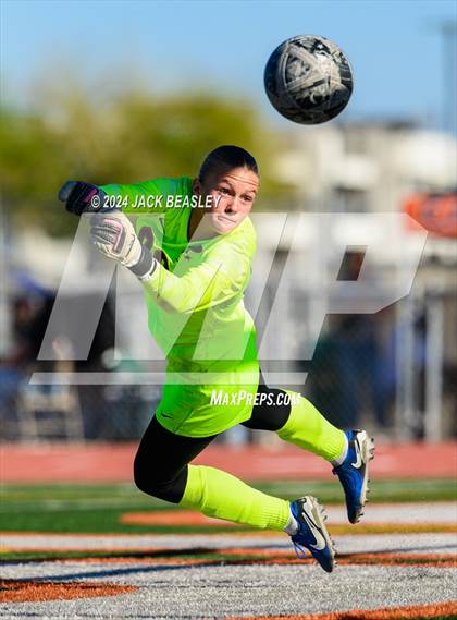 Thumbnail 2 in Pinnacle vs Chaparral (Coyote Classic Tournament) photogallery.