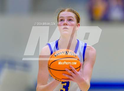 Thumbnail 2 in North Little Rock vs Mountain Home (Atlas Asphalt Holiday Classic) photogallery.