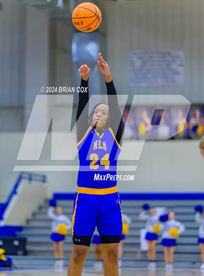 Thumbnail 2 in North Little Rock vs Mountain Home (Atlas Asphalt Holiday Classic) photogallery.