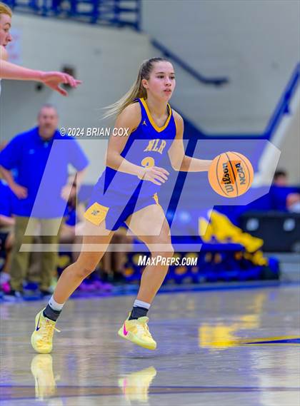 Thumbnail 2 in North Little Rock vs Mountain Home (Atlas Asphalt Holiday Classic) photogallery.