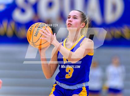 Thumbnail 2 in North Little Rock vs Mountain Home (Atlas Asphalt Holiday Classic) photogallery.