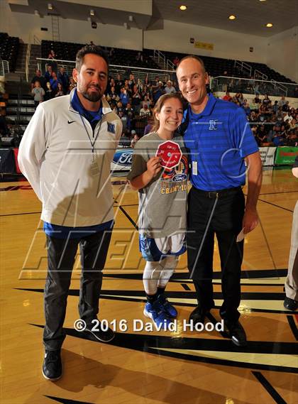 Thumbnail 1 in Agoura vs. Norco (CIF SS 2A Final) photogallery.