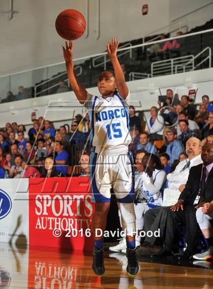 Thumbnail 2 in Agoura vs. Norco (CIF SS 2A Final) photogallery.