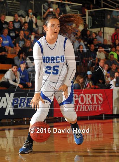Thumbnail 3 in Agoura vs. Norco (CIF SS 2A Final) photogallery.