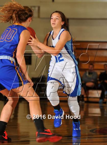 Thumbnail 2 in Agoura vs. Norco (CIF SS 2A Final) photogallery.
