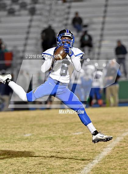 Thumbnail 3 in Statesville @ Weddington (NCHSAA 3AA 1st Round) photogallery.