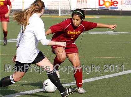 Thumbnail 2 in Newbury Park vs Arcadia (CIF SS D2 Playoffs) photogallery.