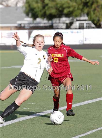 Thumbnail 3 in Newbury Park vs Arcadia (CIF SS D2 Playoffs) photogallery.