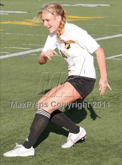 Thumbnail 3 in Newbury Park vs Arcadia (CIF SS D2 Playoffs) photogallery.