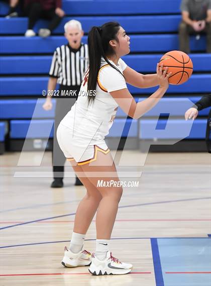 Thumbnail 2 in Mesquite vs. Cardinal Newman (Nike Tournament of Champions) photogallery.