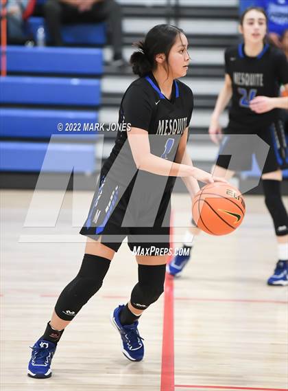 Thumbnail 2 in Mesquite vs. Cardinal Newman (Nike Tournament of Champions) photogallery.
