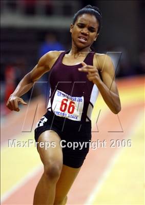 Thumbnail 2 in Run For the Dream Indoor Invitational (Fresno) photogallery.