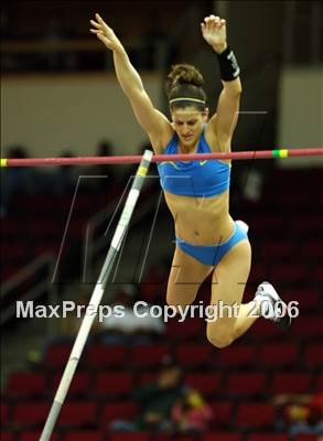 Thumbnail 3 in Run For the Dream Indoor Invitational (Fresno) photogallery.