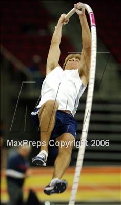 Thumbnail 2 in Run For the Dream Indoor Invitational (Fresno) photogallery.