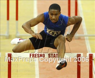 Thumbnail 2 in Run For the Dream Indoor Invitational (Fresno) photogallery.