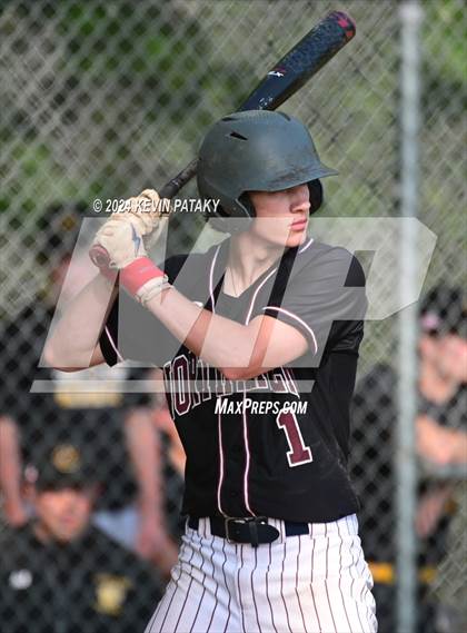 Thumbnail 3 in North Haven @ Daniel Hand (SCC Semifinal) photogallery.
