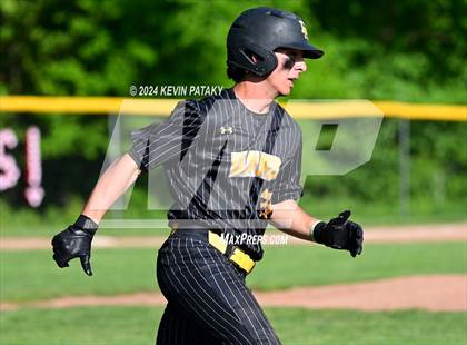 Thumbnail 3 in North Haven @ Daniel Hand (SCC Semifinal) photogallery.