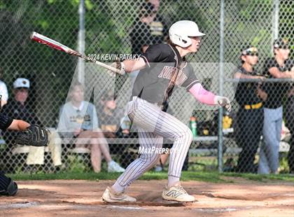 Thumbnail 2 in North Haven @ Daniel Hand (SCC Semifinal) photogallery.