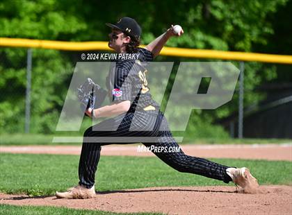 Thumbnail 3 in North Haven @ Daniel Hand (SCC Semifinal) photogallery.
