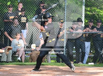 Thumbnail 2 in North Haven @ Daniel Hand (SCC Semifinal) photogallery.