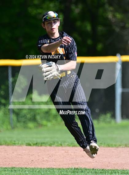 Thumbnail 1 in North Haven @ Daniel Hand (SCC Semifinal) photogallery.