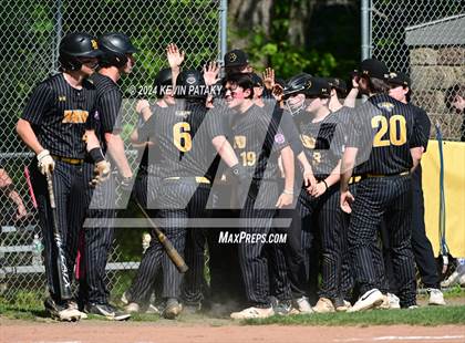 Thumbnail 2 in North Haven @ Daniel Hand (SCC Semifinal) photogallery.