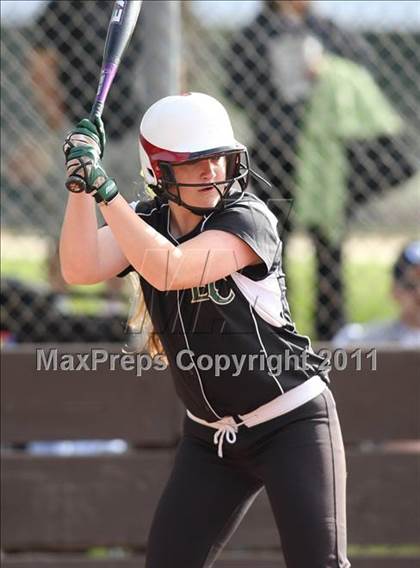 Thumbnail 2 in El Camino vs. Oakmont (Stephanie LeDoux Tournament) photogallery.