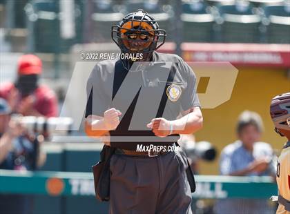 Thumbnail 3 in Chatsworth vs Roosevelt (CIF LACS Open Div Semi Final) photogallery.