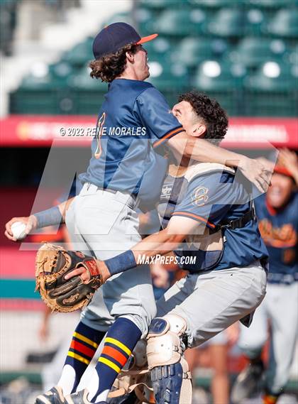 Thumbnail 2 in Chatsworth vs Roosevelt (CIF LACS Open Div Semi Final) photogallery.