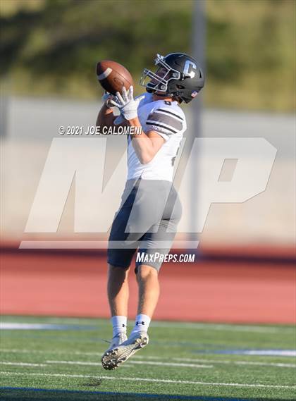 Thumbnail 3 in Clark vs Churchill photogallery.