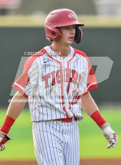 Thumbnail 1 in Katy vs Katy Taylor (Region 3-6A Quarterfinal) photogallery.