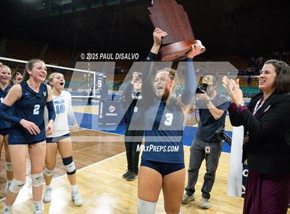 Thumbnail 2 in Valor Christian vs. Chaparral (CHSAA 5A State Final) photogallery.