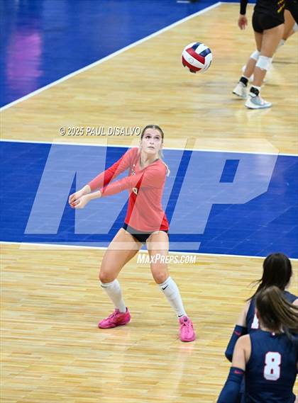 Thumbnail 2 in Valor Christian vs. Chaparral (CHSAA 5A State Final) photogallery.