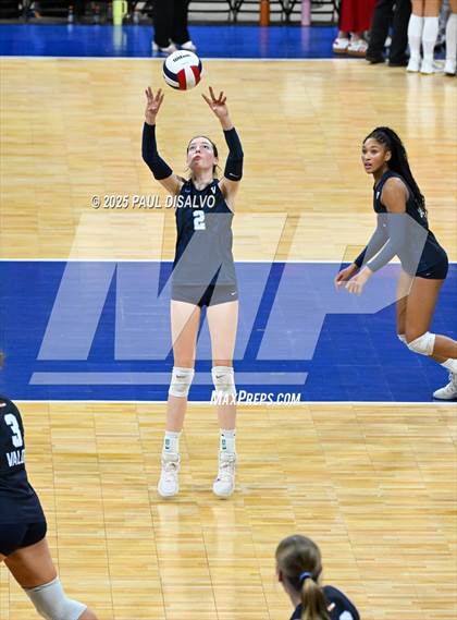 Thumbnail 1 in Valor Christian vs. Chaparral (CHSAA 5A State Final) photogallery.