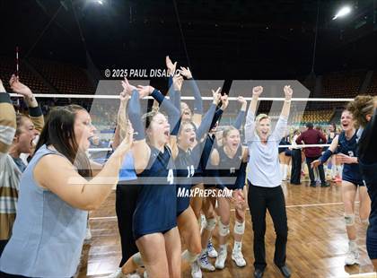 Thumbnail 1 in Valor Christian vs. Chaparral (CHSAA 5A State Final) photogallery.